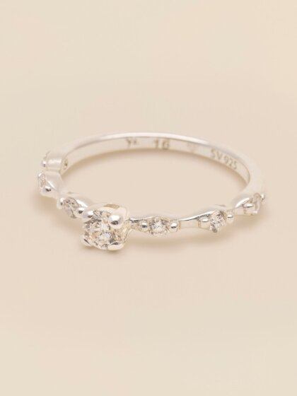 Princess petal ring - 0.32 ct